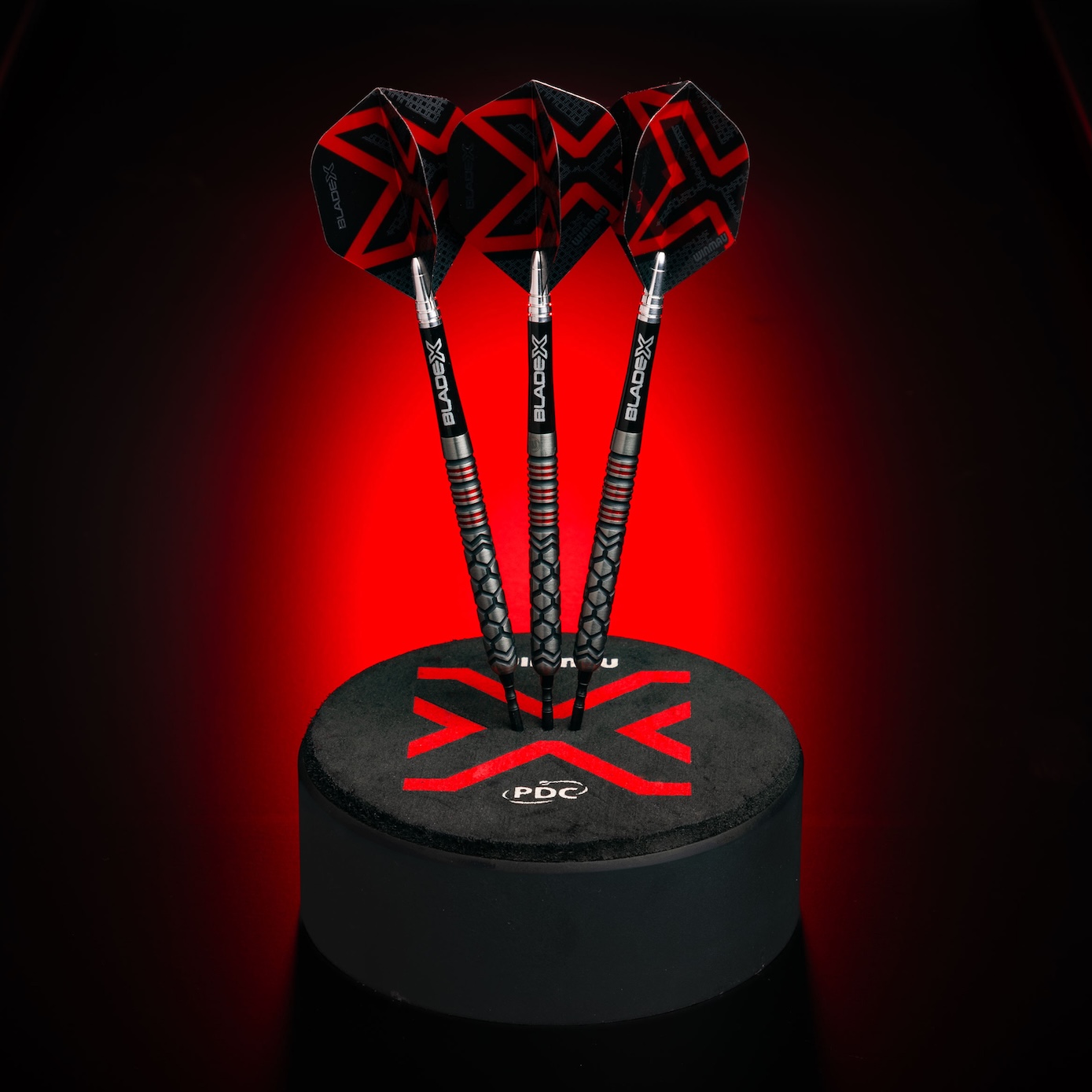 Winmau Blade X Prism Delta Flight Black Red - Afbeelding 5